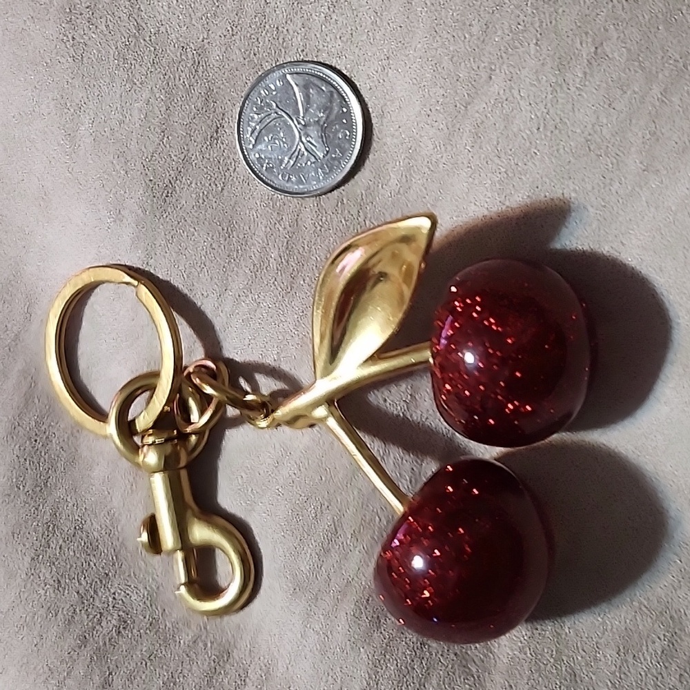 Cherry ๐ bag charm - Picture 3 of 11